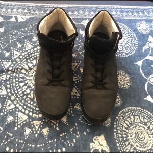 Puma high top sneakers kicks limited edition US 9